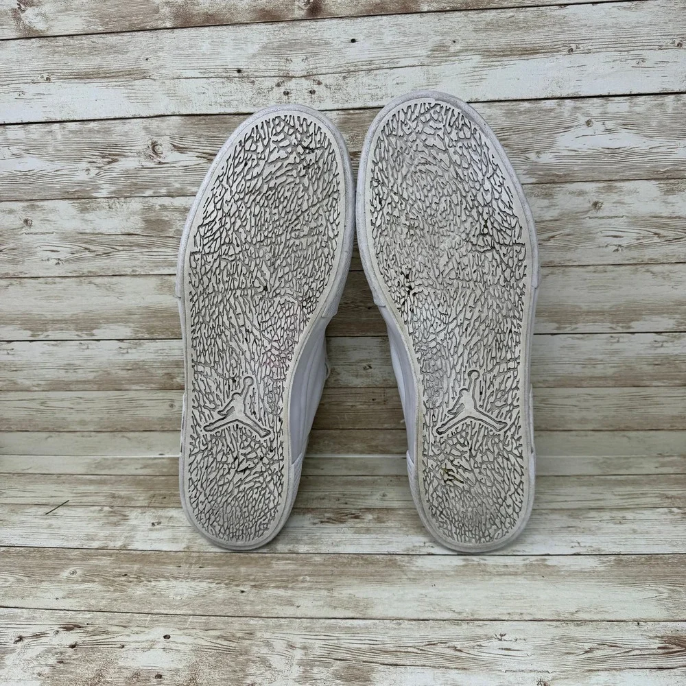 Nike low profile